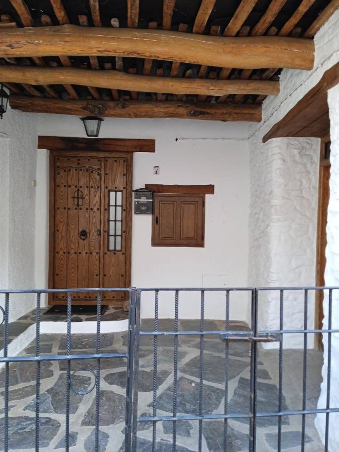 Casa Los Trillizos Pampaneira Exterior photo