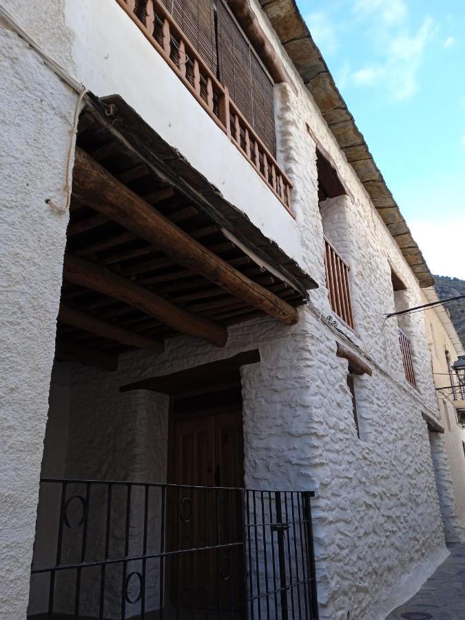 Casa Los Trillizos Pampaneira Exterior photo